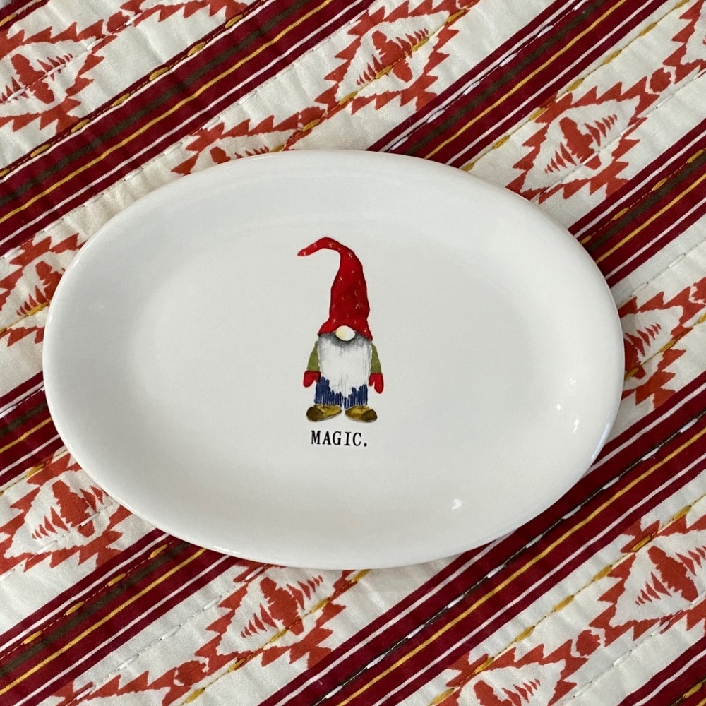 Rae Dunn Magic Gnome plate
